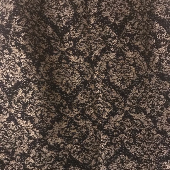 Beautiful black and gold embroidered dress - Picture 4 of 4